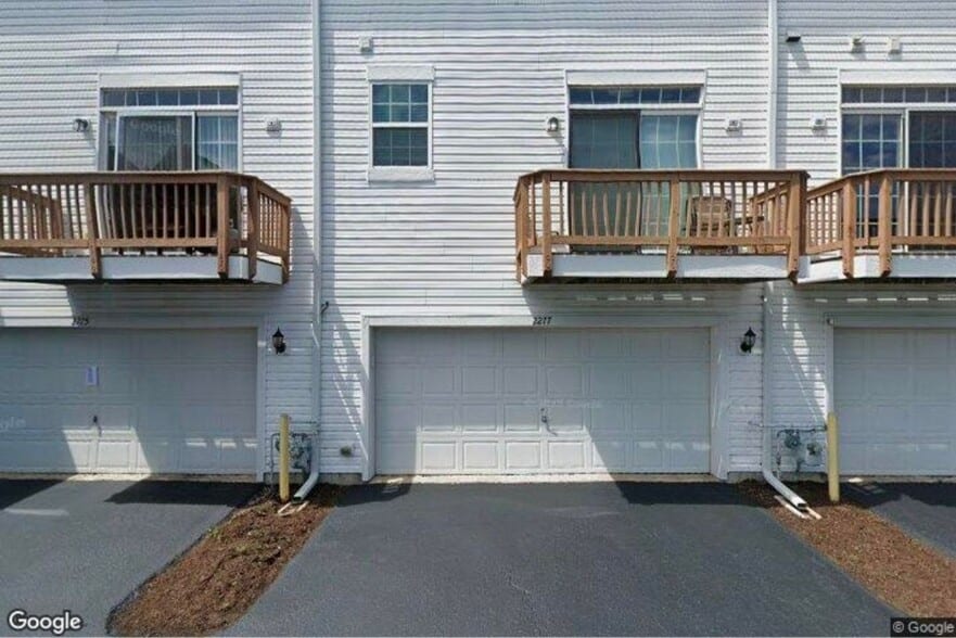 Building Photo - 2277 Beresford Dr