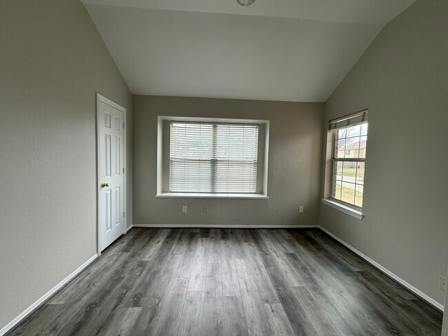 Building Photo - 13196 Miller Ln