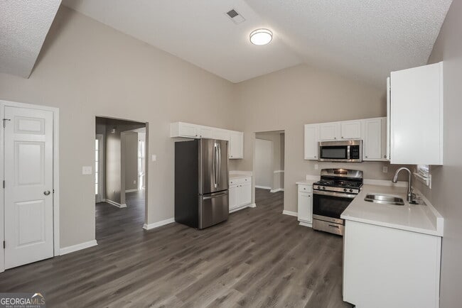 Building Photo - 426 Pecan Wood Cir