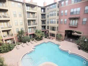 Building Photo - Beautiful 1/1 Pool View Condo x Rent @ Upt...