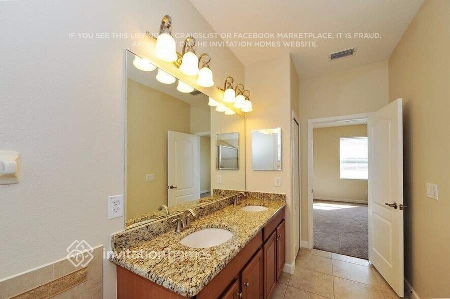 Building Photo - 11432 Flora Springs Dr