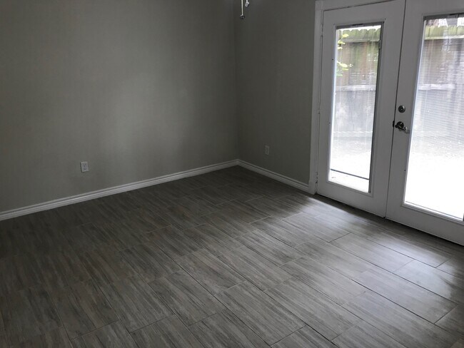 Building Photo - 12633 Memorial Dr