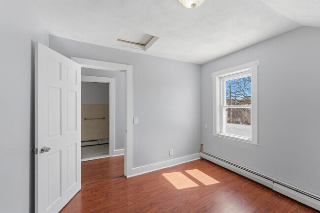 Building Photo - Pawtucket/Woodlawn Single Family Home - $2,695