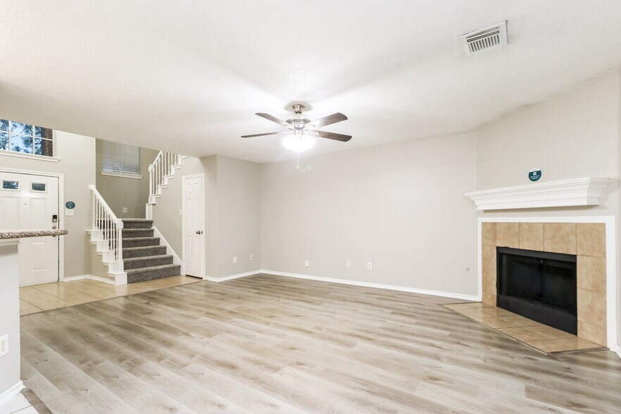 Building Photo - 1723 Milholland Dr