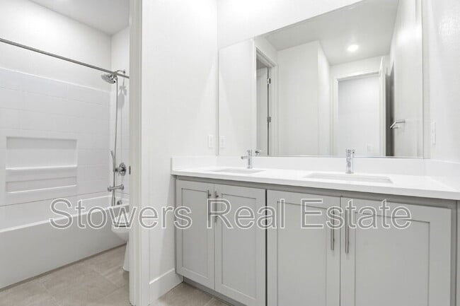 Building Photo - 6336 Moser Wy