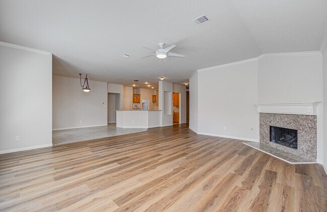Building Photo - 17611 Emerald Garden Ln