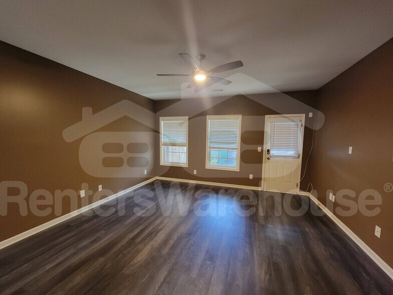 Building Photo - 2671 Rivers Edge Dr NE