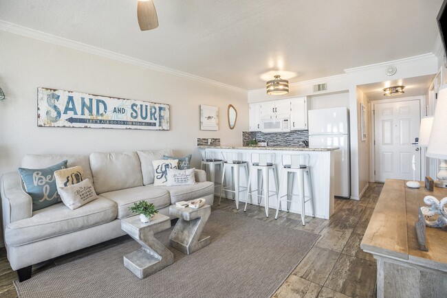 Building Photo - 6300 Seawall Blvd