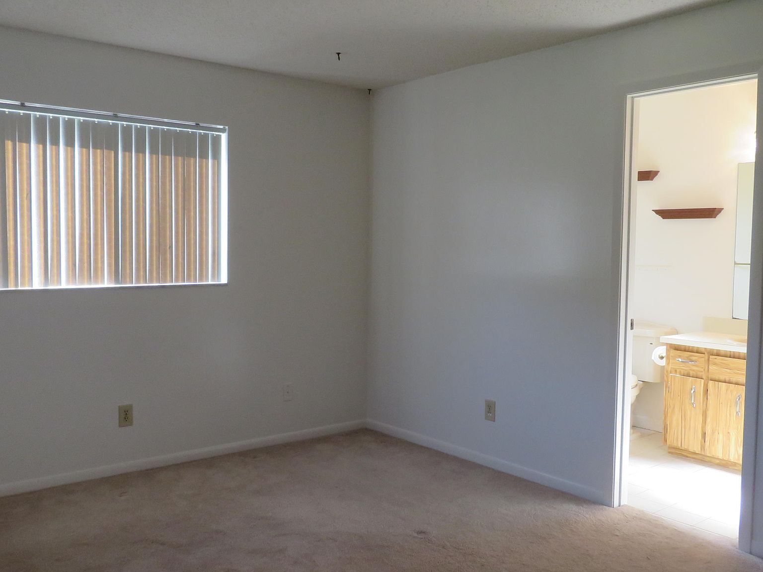 Building Photo - 1355 Pace Dr NW