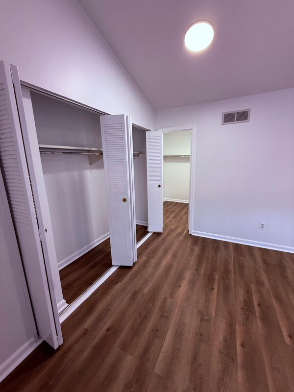 Building Photo - 2916 Carlyle Ct