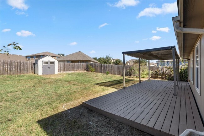 Building Photo - 208 Rock Hound Ln