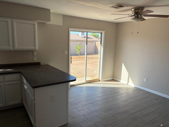 Building Photo - 3852 S Desert Air Blvd