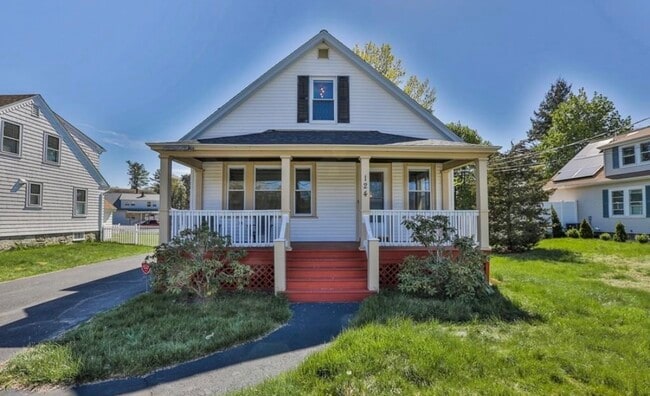 Building Photo - 124 Haverhill St