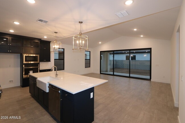 Building Photo - 1063 E Zion Way