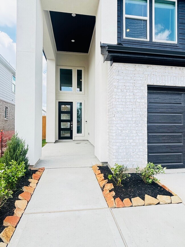 Building Photo - 9714 Periwinkle Chase Dr