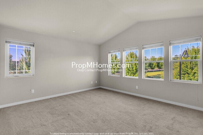 Building Photo - Luxury Four Bedroom Home in Villebois - Co...