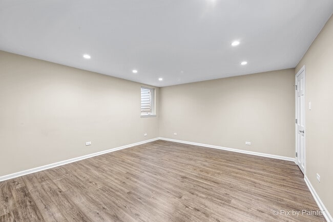 Building Photo - 4525 Saratoga Ave