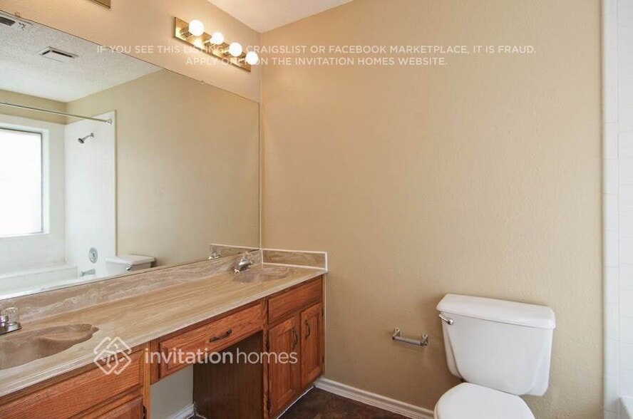 Building Photo - 8465 Willow Creek Dr