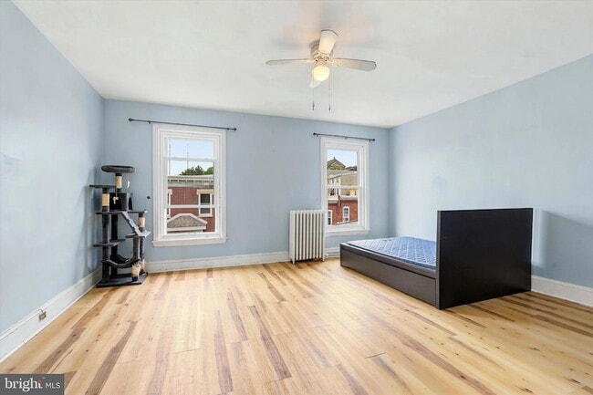 Building Photo - 204 Ripka St