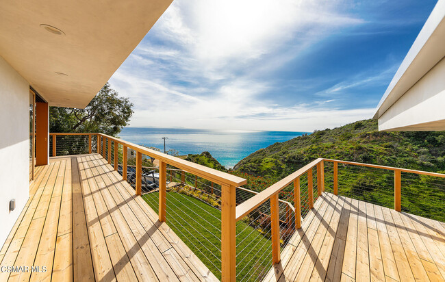 Building Photo - 20762 Rockpoint Way