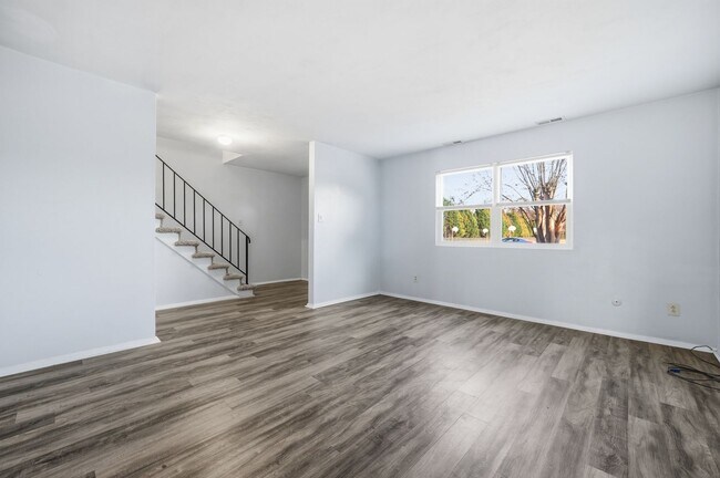 Building Photo - OPEN HOUSE SATURDAY THE 20TH 1PM-3PM! Three-bedroom, two-and-a-half bathrooms in Pembroke Meadows!