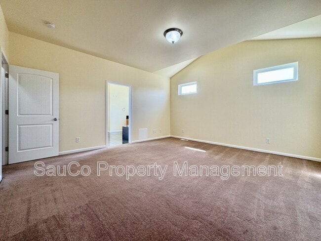 Building Photo - 2485 Meridian Dr