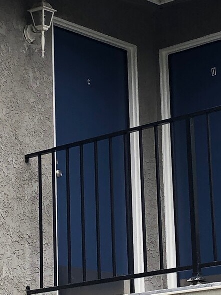 front door - 1707 Keeler St