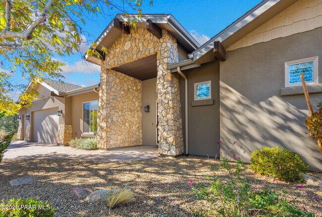 Building Photo - 1476 Sierry Peaks Dr
