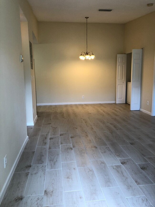 Building Photo - 5060 Sanctuary Way