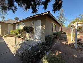 Building Photo - Prater Properties 2