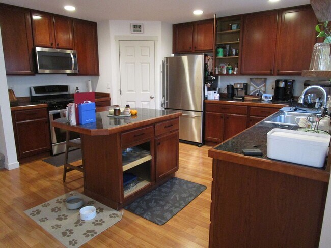 Building Photo - 574 Ruby Peak Avenue