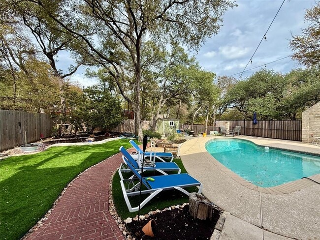 Building Photo - 3408 Ambleside Dr