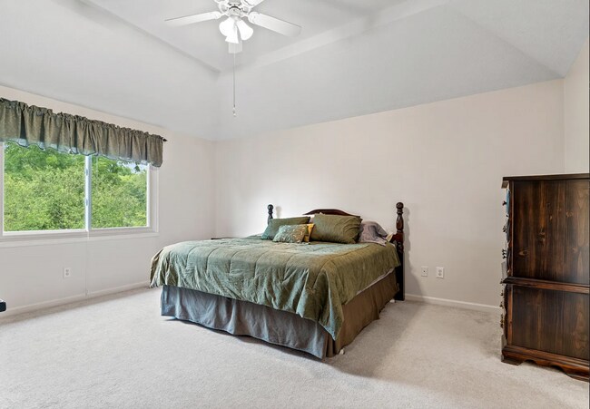 Building Photo - Beautiful Brick 4 Bed 3 Bath Home in Carmel Available Now!