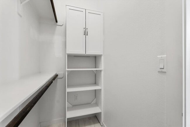 Building Photo - 8109 Gilwice Ln