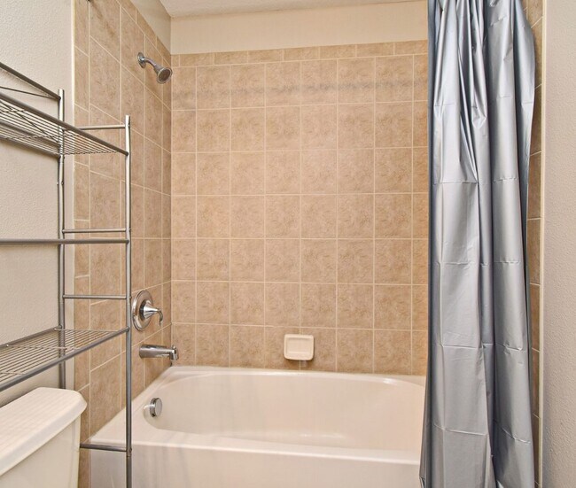 Building Photo - Beautiful townhouse at Claytons Crossing Oviedo