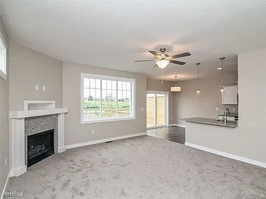 Building Photo - 9676 Turnpoint Dr