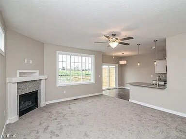 Building Photo - 9684 Turnpoint Dr