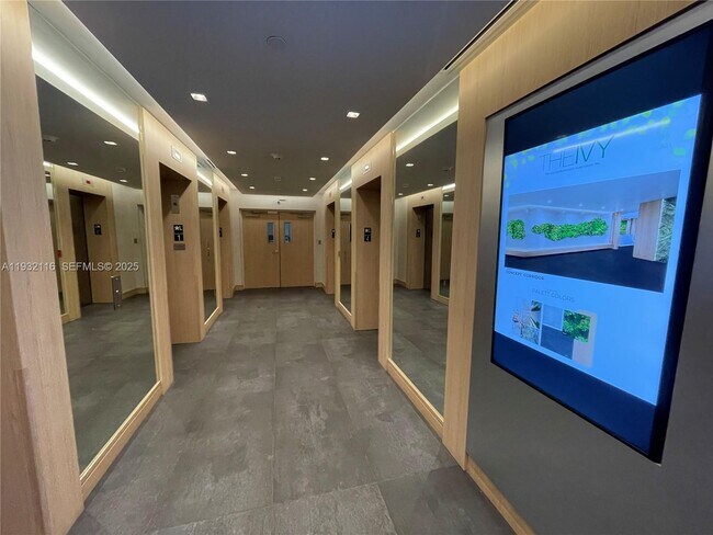 Building Photo - 90 SW 3rd St