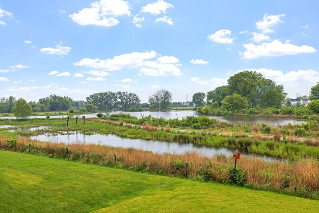 Building Photo - 1523 Bayou Path Dr