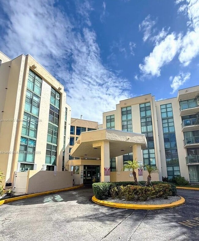 Building Photo - 2075 SW 122nd Ave