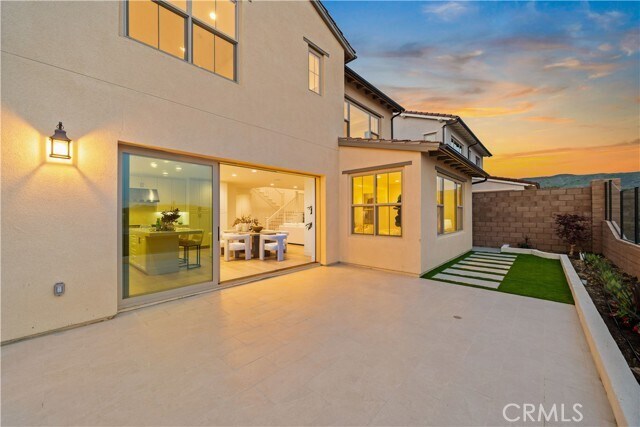 Building Photo - 206 Collino
