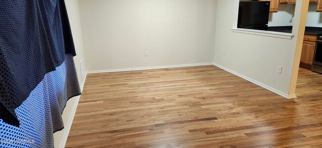 Building Photo - 14 S Indian Valley Ct