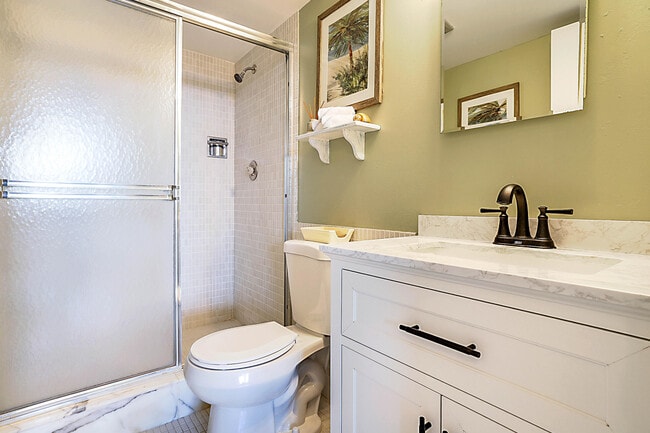 Building Photo - 2121 N Ocean Blvd