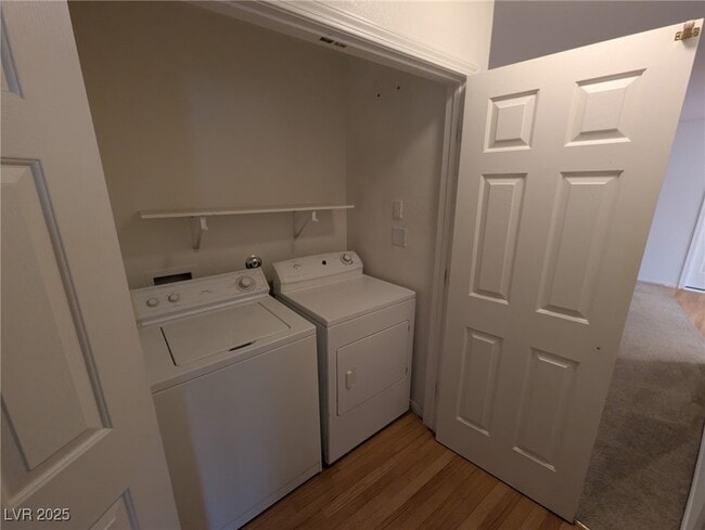 Building Photo - 1080 Hall Ave