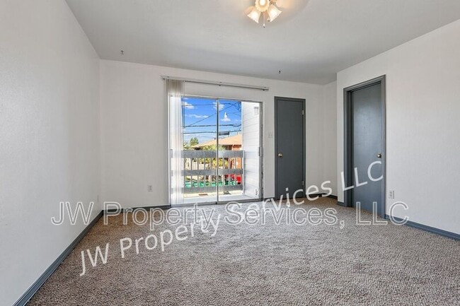 Building Photo - 4101 Hessmer Ave