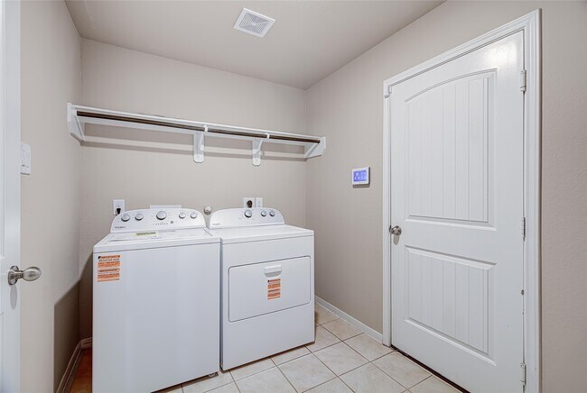 Building Photo - 2926 Indwarra Ct