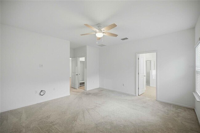 Building Photo - 3492 NE 38th Ln