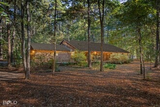 Building Photo - Home For Rent in Benton!