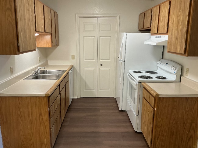 Building Photo - 4507 Coronado Ave