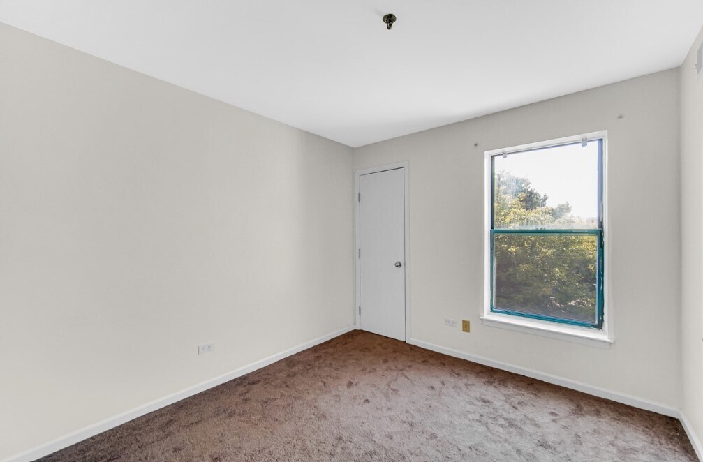 Building Photo - 3255 Kirchoff Rd